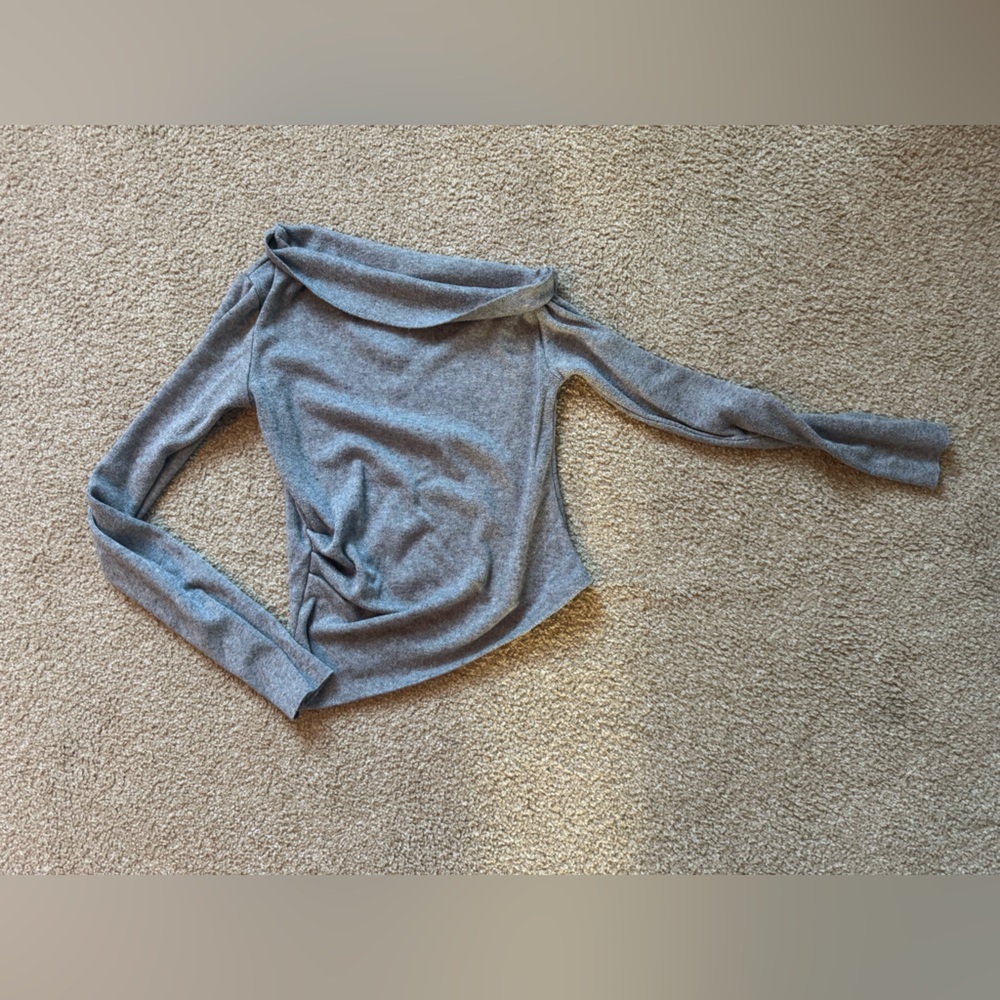 Zara Cotton Chic Gray Off-Shoulder Long Sleeve Top